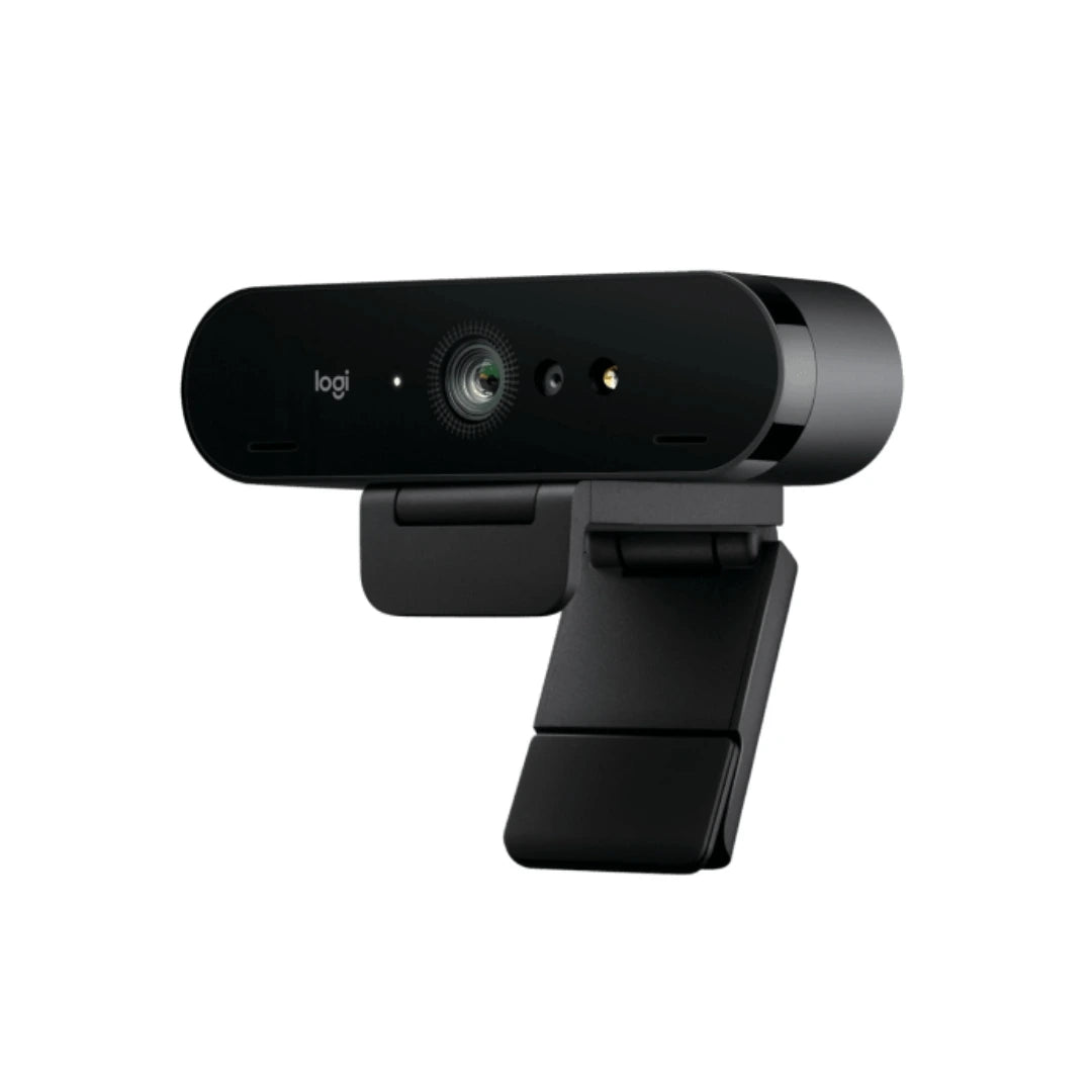 Logitech BRIO 4K HDR en ángulo lateral tres cuartos, cámara web premium para reuniones y streaming con acabado profesional